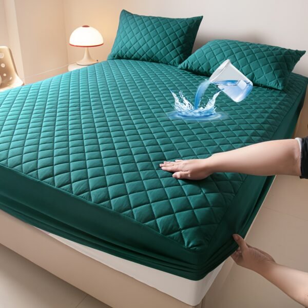 Quilted Waterproof Mattress Protective Cover - Super Soft And Comfortable Mattress Cover, Waterproof Mattress Protective Cover Fits Snugly Between Bed Sheets, Suitable for Room Decoration, Bedrooms, Guest Rooms, Hotels (excluding Pillowcases)